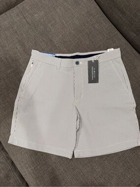 NWT Vineyard Vines OTG On-The-Go Shorts 30 Blue White Seersucker Performance
